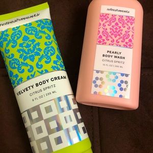 Ipsy Refreshments: Body Cream and pearly Body Wash